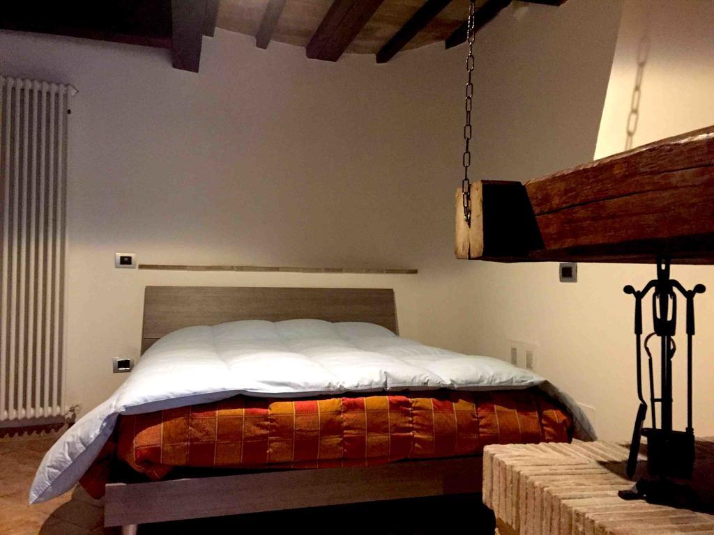 Ganga Bed & Breakfast Narni Phòng bức ảnh